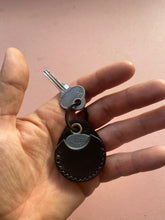 Load image into Gallery viewer, Plectrum Holder