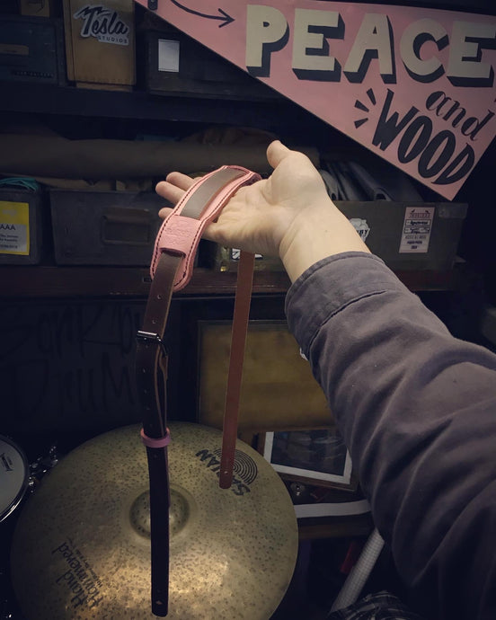 Guitar p&w strap