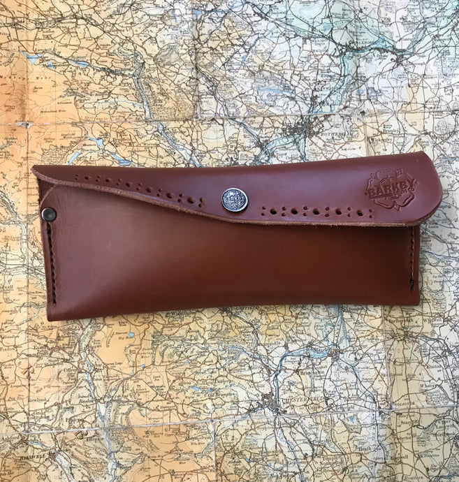Leather U case